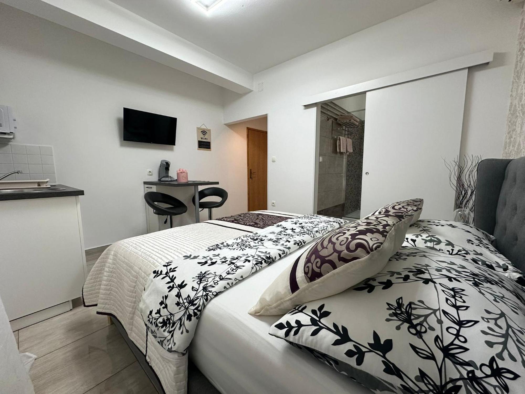 Apartments Prpic 1,Senj セニ エクステリア 写真