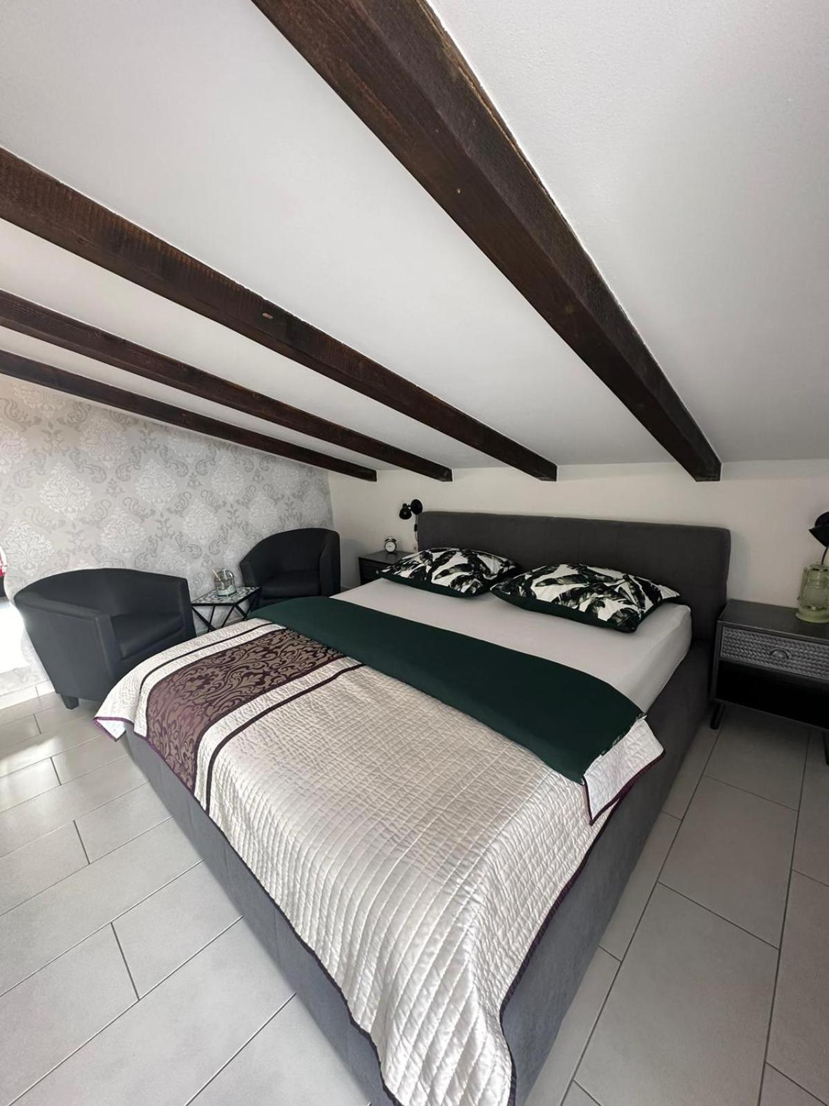 Apartments Prpic 1,Senj セニ エクステリア 写真