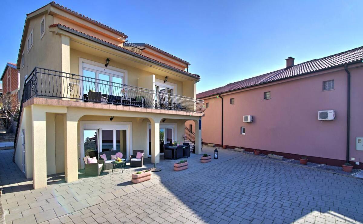 Apartments Prpic 1,Senj セニ エクステリア 写真